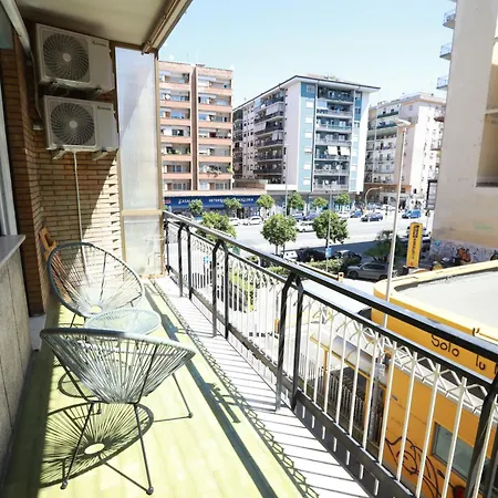 Unique Tiburtina Couette-café *
