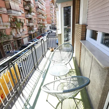 Unique Tiburtina Couette-café Rome