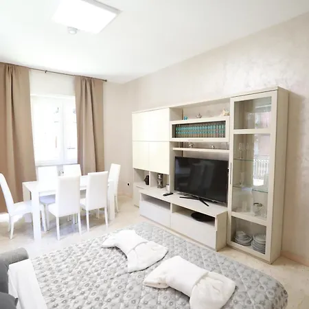 Unique Tiburtina Couette-café