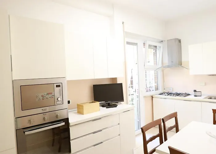 Unique Tiburtina * ローマ