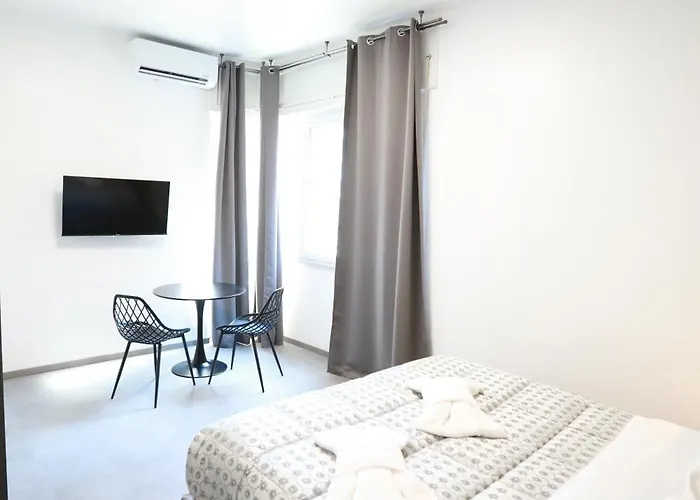 ベッド・アンド・ブレックファスト Unique Tiburtina ローマ